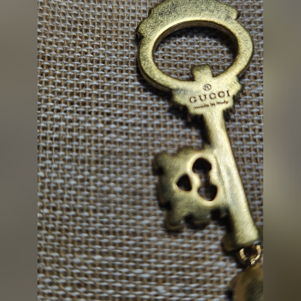 Gucci Key Pendant - Picture 7 of 9
